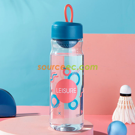 礼品订购600ML Tritan便携运动水壶广告