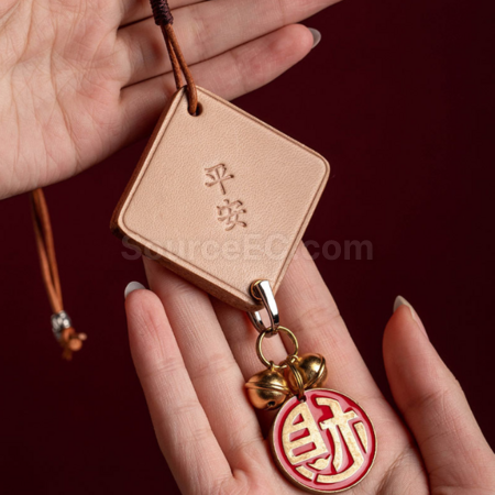 礼品订购真皮手工铃铛福牌挂件广告
