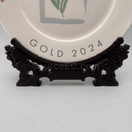 奖盃, 奖座, 奖牌, 金属奖杯, 比赛奖牌, 纪念牌, 纪念币, 木盾牌, 银碟, 锦旗, 桌旗, 旗帜, 金属襟章, 定制胸章, 制作名牌, 马口铁牌, 比赛奖品, 徽章, 礼品, 广告赠品, 纪念品, 礼品公司, 定制礼品, 商务礼品, 宣传礼品, 环保礼品, 文具, 自订纪念品, 礼物, 礼物包装