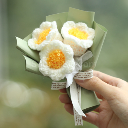 礼品订购毕业季伴手礼针织花束广告