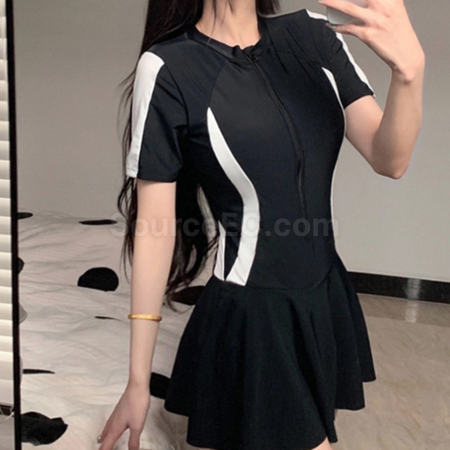 礼品订购连体女泳衣广告