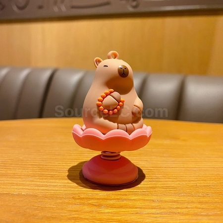 礼品订购卡皮巴拉摇摇乐减压车载/桌面摆件广告