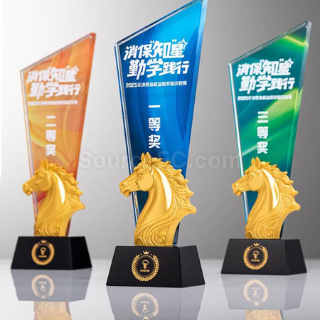 礼品订购马年水晶奖座广告