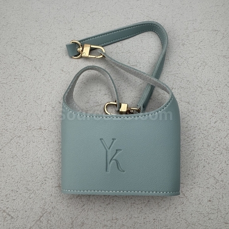 皮具礼品, 皮制纪念品, 皮具赠品, 皮制记事本, 皮具笔记本, 皮革记事簿, PU笔记簙, 皮包, 皮制咭包, PU钱包, 皮套, 皮质USB手指, 皮钥匙扣, 皮制活页夹, 礼品, 广告赠品, 纪念品, 礼品公司, 定制礼品, 商务礼品, 宣传礼品, 环保礼品, 文具, 自订纪念品, 礼物, 礼物包装