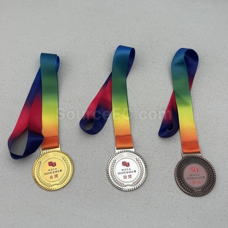 奖盃, 奖座, 奖牌, 金属奖杯, 比赛奖牌, 纪念牌, 纪念币, 木盾牌, 银碟, 锦旗, 桌旗, 旗帜, 金属襟章, 定制胸章, 制作名牌, 马口铁牌, 比赛奖品, 徽章, 礼品, 广告赠品, 纪念品, 礼品公司, 定制礼品, 商务礼品, 宣传礼品, 环保礼品, 文具, 自订纪念品, 礼物, 礼物包装