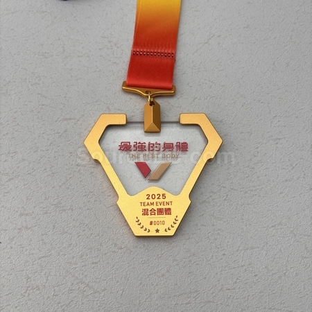 奖盃, 奖座, 奖牌, 金属奖杯, 比赛奖牌, 纪念牌, 纪念币, 木盾牌, 银碟, 锦旗, 桌旗, 旗帜, 金属襟章, 定制胸章, 制作名牌, 马口铁牌, 比赛奖品, 徽章, 礼品, 广告赠品, 纪念品, 礼品公司, 定制礼品, 商务礼品, 宣传礼品, 环保礼品, 文具, 自订纪念品, 礼物, 礼物包装