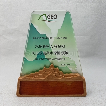 水晶礼品, 水晶纪念品, 水晶奖座, 水晶奖盃, 水晶座, 水晶杯, 水晶奖牌, 水晶纸镇, 琉璃水晶, 定制水晶座, 订做水晶, 纪念座, 雕刻水晶, 3D水晶, 印刷水晶, 礼品, 广告赠品, 纪念品, 礼品公司, 定制礼品, 商务礼品, 宣传礼品, 文具, 自订纪念品, 礼物, 礼物包装